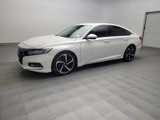Used 2018 Honda Accord Sport image 2