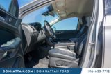 Used 2022 Ford Edge SEL w/ Convenience Package image 3