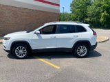 Used 2019 Jeep Cherokee Latitude w/ Popular Appearance Group image 2
