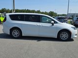 Used 2022 Chrysler Voyager LX image 2