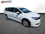 Used 2023 Chrysler Voyager LX image 4