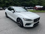 Used 2019 Volvo S60 T5 Inscription image 2