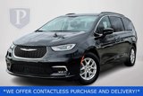 Used 2022 Chrysler Pacifica Touring-L image 2