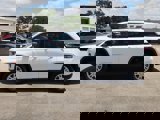 Used 2024 Jeep Grand Cherokee Laredo image 2