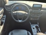Used 2020 Ford Escape Titanium image 3