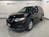 Used 2017 Nissan Rogue SV image 3