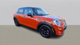 Used 2019 MINI Cooper 4-Door Hardtop w/ Signature Upholstery Package image 2