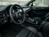 Certified 2024 Porsche Macan image 4