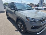 Used 2024 Jeep Compass Limited image 3
