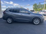 Used 2018 Nissan Rogue SV image 4