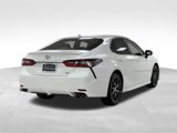 Used 2021 Toyota Camry SE image 3