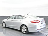 Used 2015 Ford Fusion SE image 3