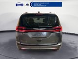 Used 2023 Chrysler Pacifica Limited image 4