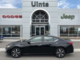 Used 2021 Nissan Altima 2.5 SV image 2