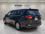 Used 2023 Chrysler Voyager LX image 4