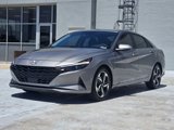 Used 2023 Hyundai Elantra SEL w/ Convenience Package image 4