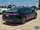 Used 2018 Toyota Avalon XLE Premium image 3