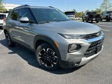 Used 2023 Chevrolet TrailBlazer LT image 2