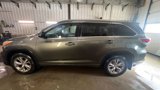 Used 2015 Toyota Highlander XLE image 3