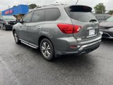 Used 2018 Nissan Pathfinder SV image 2