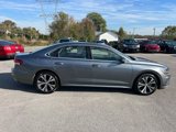 Used 2021 Volkswagen Passat 2.0T SE image 2