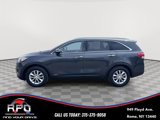 Used 2016 Kia Sorento LX image 2