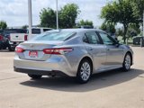 Used 2019 Toyota Camry LE image 3