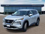Used 2021 Nissan Rogue SV image 3