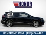 Used 2021 Jeep Cherokee Latitude Plus image 2
