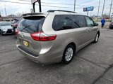Used 2016 Toyota Sienna XLE Premium image 5