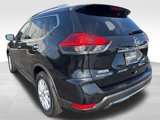 Used 2017 Nissan Rogue SV image 3