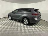 Used 2022 Toyota Highlander L image 3
