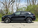 Certified 2024 Porsche Macan image 2