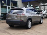 Used 2020 Jeep Cherokee Latitude image 3
