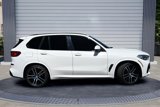 Used 2019 BMW X5 xDrive40i w/ M Sport Package image 3