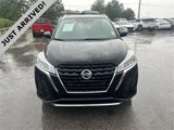 Used 2021 Nissan Kicks SV image 2