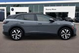Used 2023 Volkswagen ID.4 Pro image 3