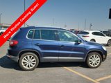 Used 2011 Volkswagen Tiguan SE image 2