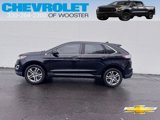 Used 2016 Ford Edge Titanium image 2