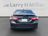 Used 2020 Toyota Camry SE image 4