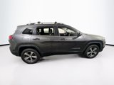 Used 2019 Jeep Cherokee Limited image 4