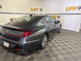 Used 2022 Hyundai Sonata SEL w/ Convenience Package image 3
