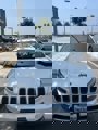 Used 2015 Jeep Cherokee Limited image 2