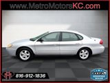 Used 2007 Ford Taurus SE image 2