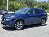 Used 2023 Nissan Rogue SV image 2