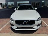 Used 2021 Volvo XC60 T5 Momentum w/ Protection Package Premier image 2