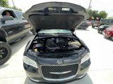 Used 2019 Chrysler 300 Limited image 4
