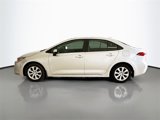 Used 2022 Toyota Corolla LE image 4