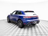 Certified 2022 Porsche Macan image 3