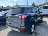 Used 2017 Ford Escape SE image 2